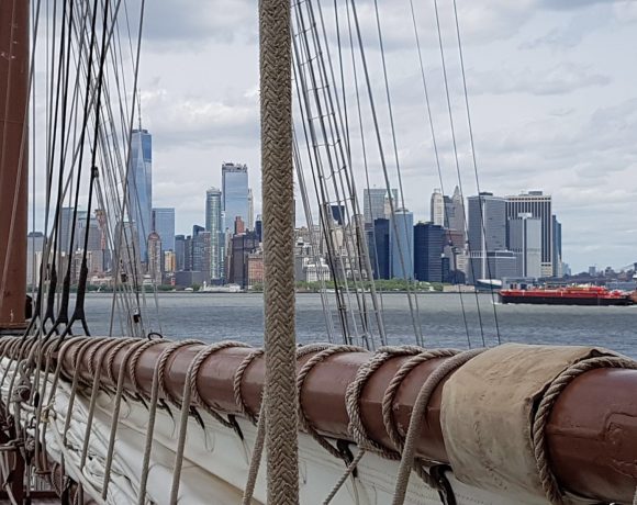 Elcano recala en Nueva York durante su 89º crucero de instruccíón